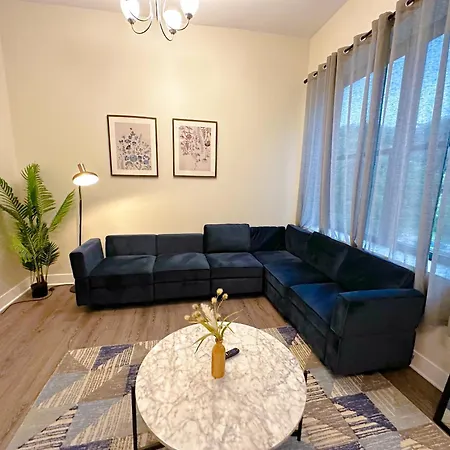 Mccormick 420 Friendly 2Br With Optional Parking For Up To 6 People Apartment